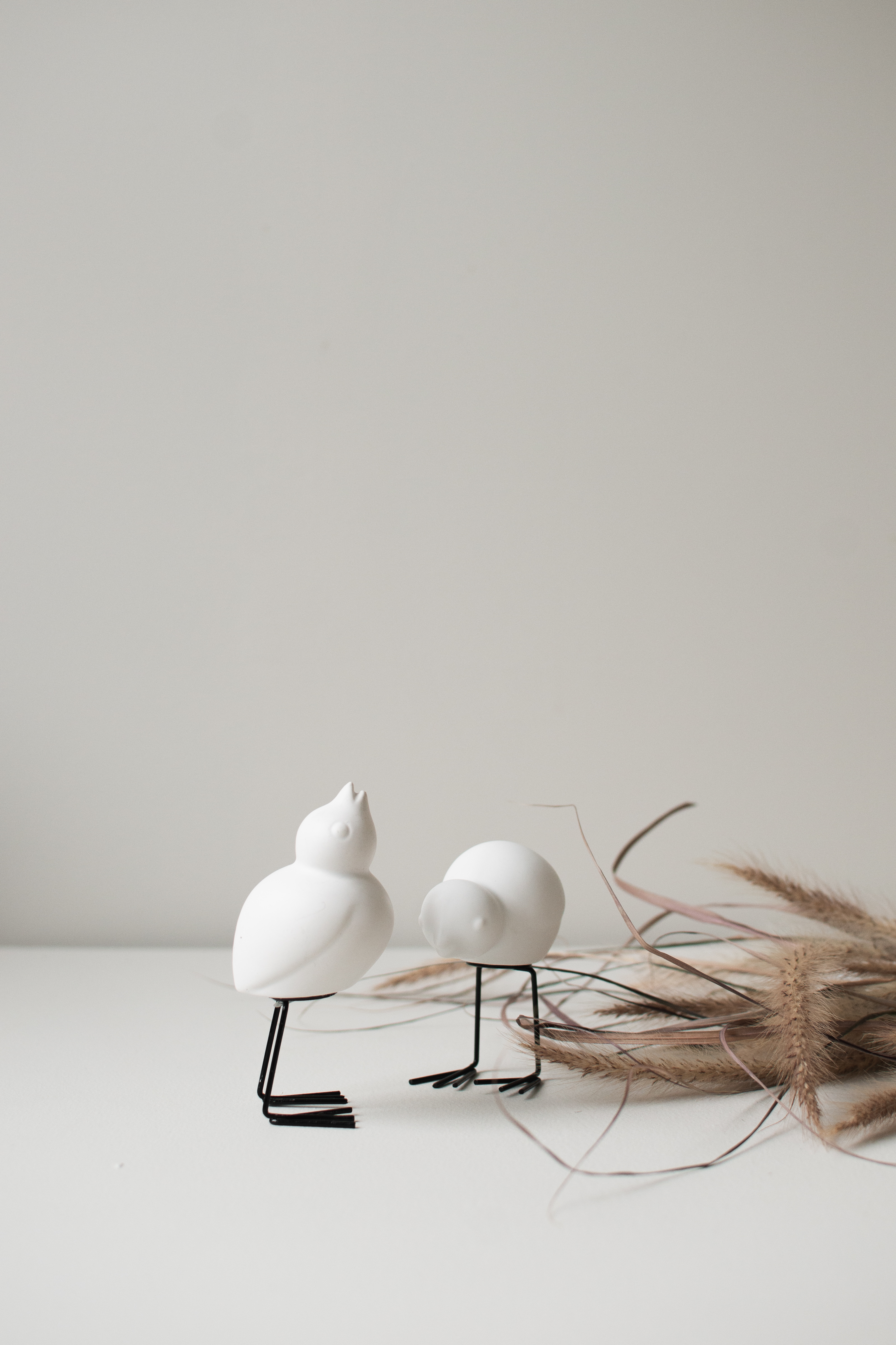 Easter hen, set of 2, white