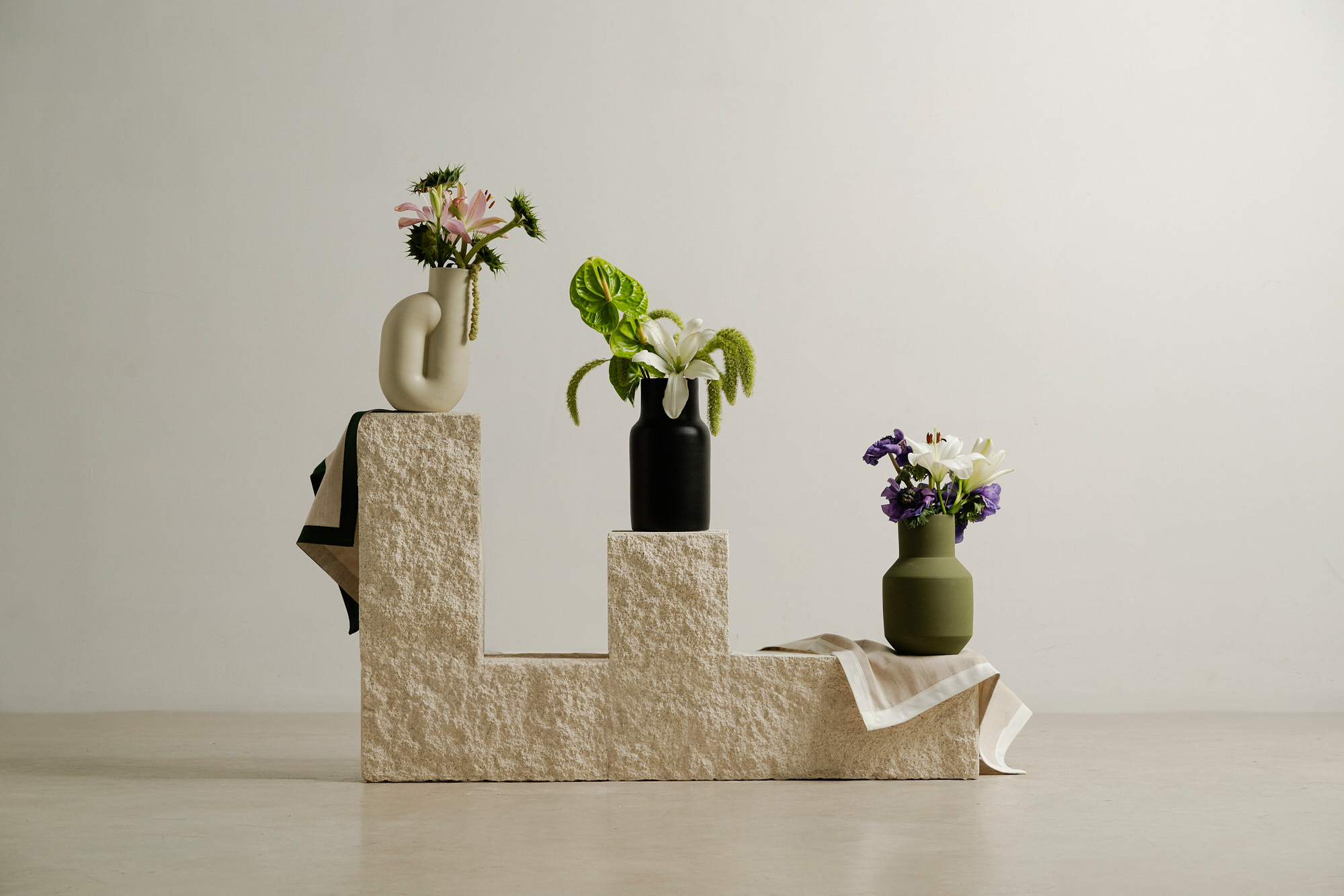 Vase Blanc 10, black