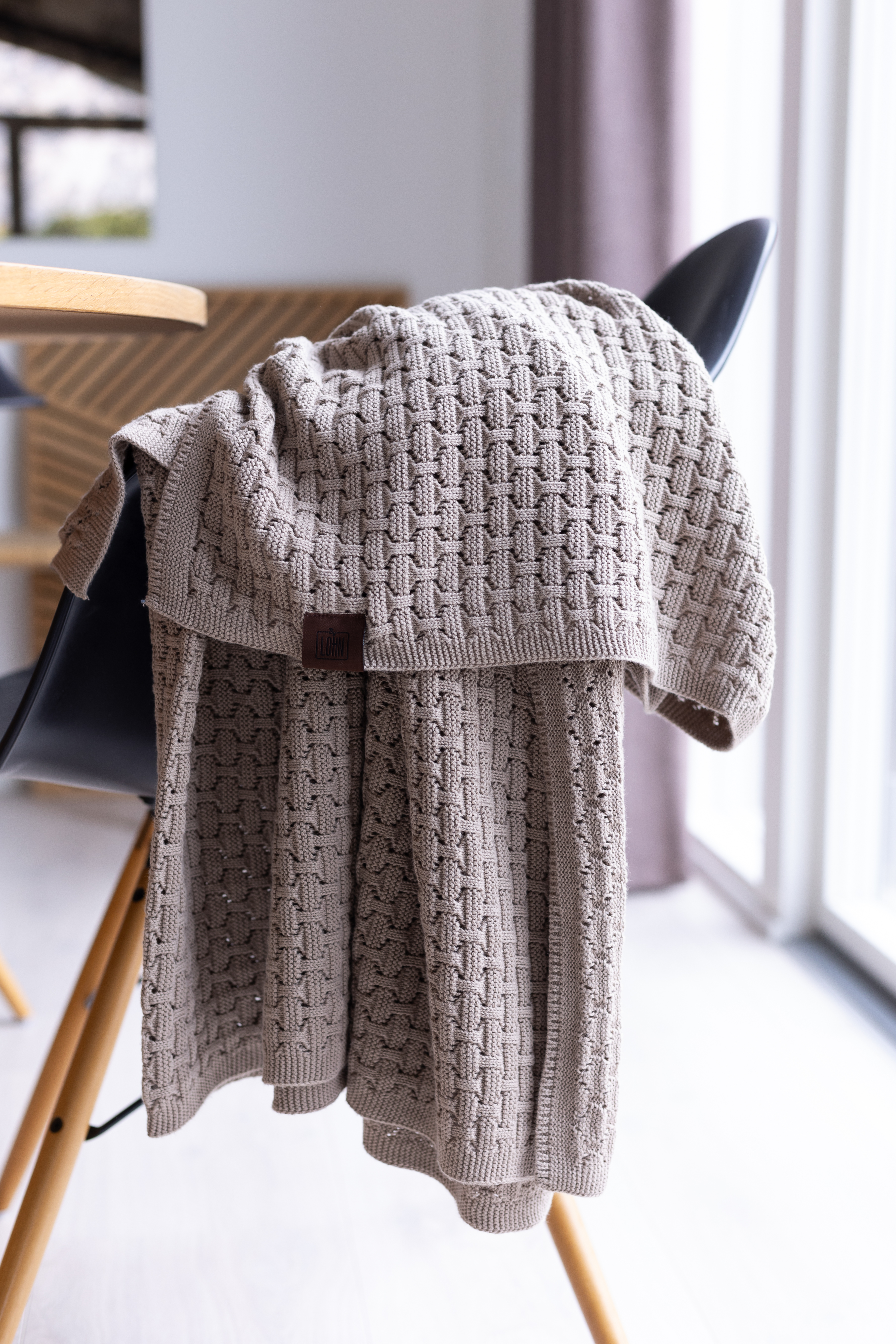 Gestrickte Plaid mit Lochmuster aus Bio-Baumwolle, Khaki-Grau Gestrickte Plaid mit Lochmuster aus Bio-Baumwolle, Khaki-Grau