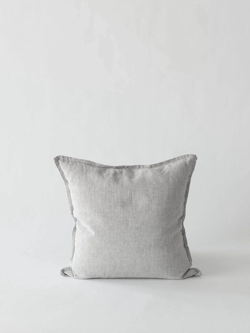 Washed Linen Kissenbezug, 50x50cm, Nadelstreifen Washed Linen Kissenbezug, 50x50cm, Nadelstreifen
